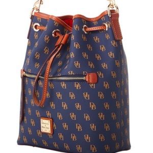 Greta drawstring bucket bag